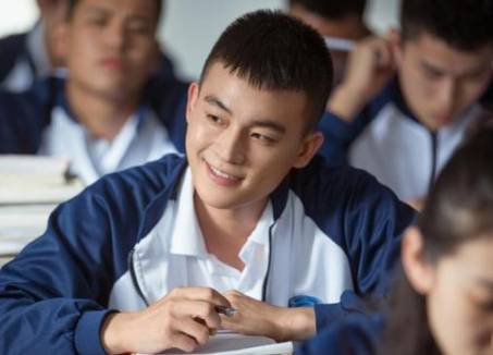 《山月不知心底事》历史图片