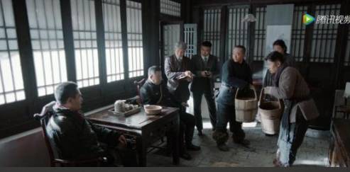 《老酒馆》历史图片