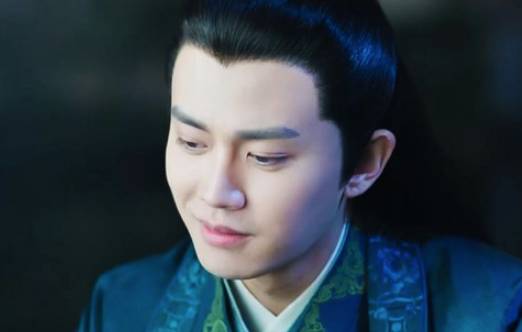 《锦衣之下》历史图片