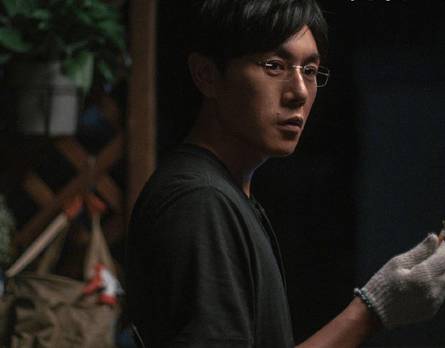 《隐秘的角落》历史图片