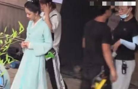 《锦心似玉》历史图片