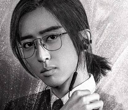 《重启之极海听雷》历史图片