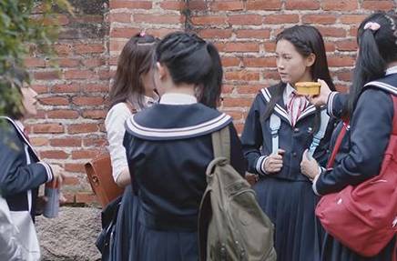 《刺》历史图片