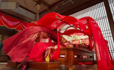 《离人心上》历史图片