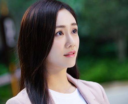 《怦然心动的小姐姐》历史图片