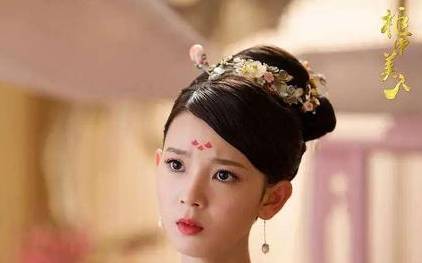 《皓衣行》历史图片