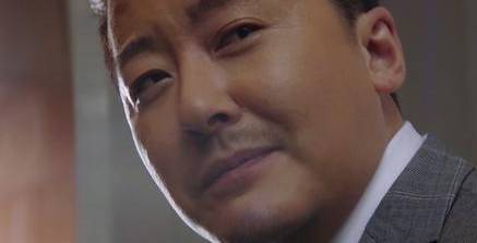 《越过山丘》历史图片