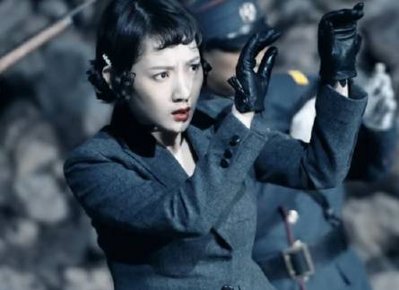 《潜梦追凶》历史图片