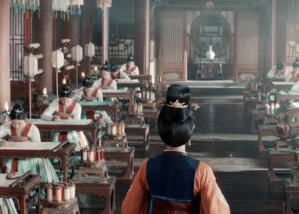 《风起霓裳》历史图片