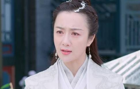 《小女霓裳》历史图片