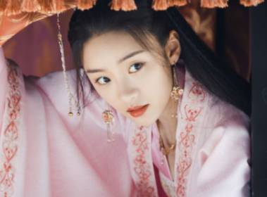 《国子监来了个女弟子》历史图片
