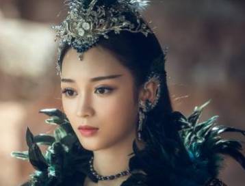 《长月烬明》历史图片