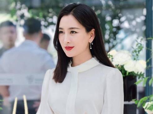 《婚姻的两种猜想》历史图片