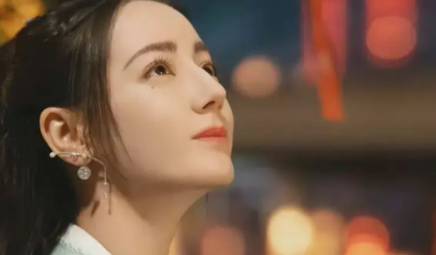 《与君初相识》历史图片