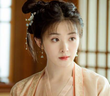 《玉面桃花总相逢》历史图片