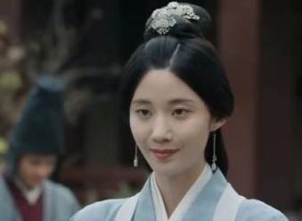 《月升沧海》历史图片