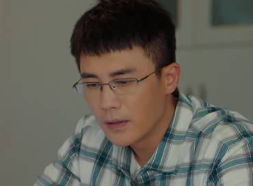 《东八区的先生们》历史图片