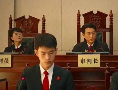 《底线》历史图片