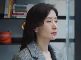 《底线》历史图片