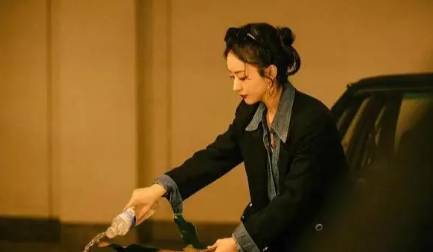 《风吹半夏》历史图片