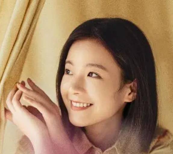 《月里青山淡如画》历史图片