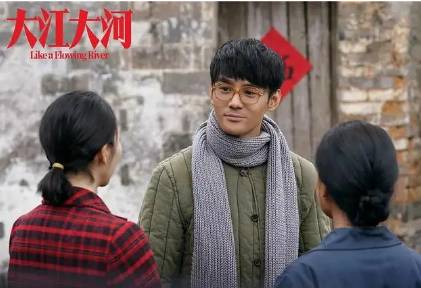 《许你万家灯火》历史图片