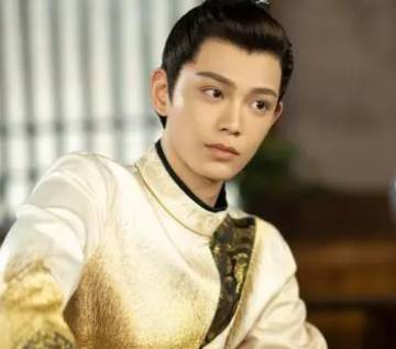 《春闺梦里人》历史图片