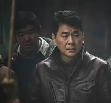 《尘封十三载》历史图片