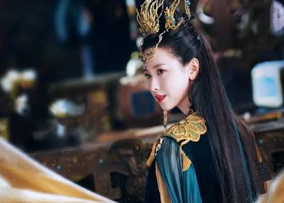 《长月烬明》历史图片