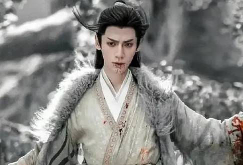《长月烬明》历史图片