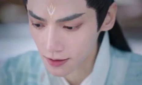 《长月烬明》历史图片
