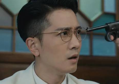 《薄冰》历史图片