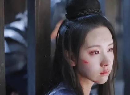 《长月烬明》历史图片