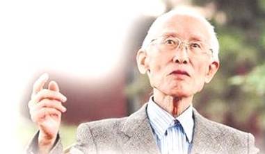 《乡愁》作者余光中过世历史图片