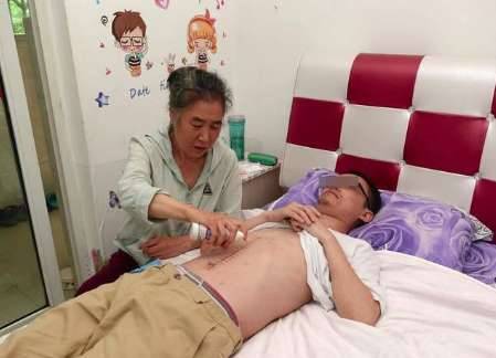 骑ofo被撞摘右肾是怎么回事？ofo需要赔偿吗？历史图片