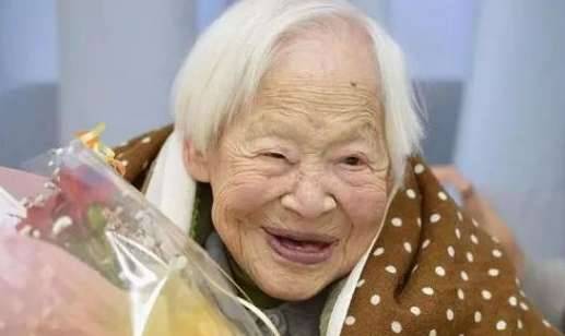 日本最长寿者去世 盘点吉尼斯中那些世界最长寿的人历史图片
