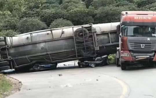 惠州惨烈交通事故致9人遇难 惠州8月1日交通事故现场图片历史图片