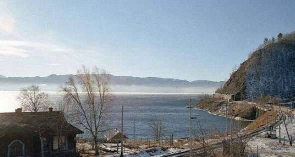 世界上最深的淡水湖历史图片