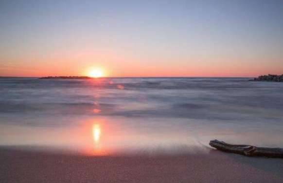 世界上最大的淡水湖泊历史图片