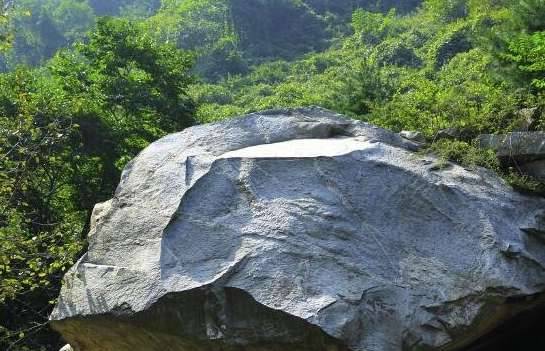 神奇巨石历史图片