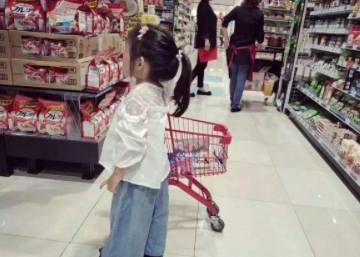 为什么丁克家庭喜欢养宠物？养宠物有哪些好处？历史图片