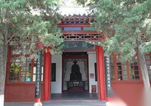 明朝铁骨忠臣铁铉：一介书生挫败朱棣惨死不屈