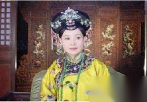 皇后乌喇纳喇氏为何要“断发”？她是个怎样的人
