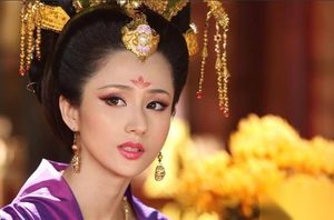 徐昭佩死后被休：徐娘虽老 犹尚多情
