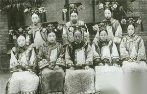 揭秘乾隆和香妃不得不说的故事 他的妃子有哪些