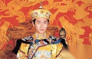 雍正如何提高行政效率：让大臣们跪着“承旨”
