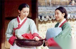 朝鲜王族仁宗李峼和文定王后是什么关系