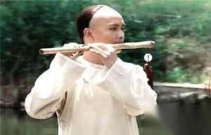 解析贪官和珅的亲生儿子为什么叫丰绅殷德