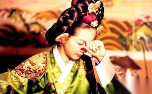 文定王后尹氏：发动的“乙巳士祸”遭人诟病