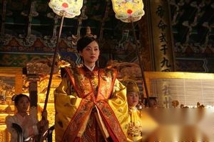 解读：史上唯一历经八个皇帝的传奇皇太后是谁?